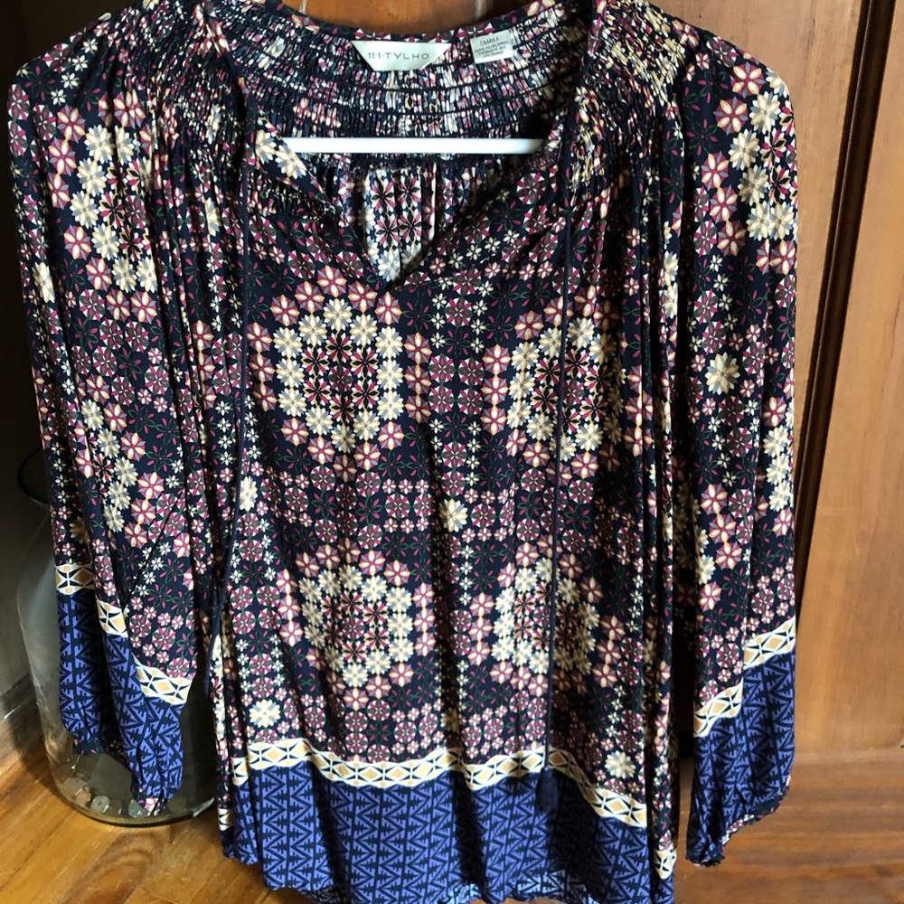 Woman’s shirt, small, never worn